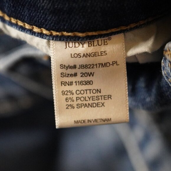 Judy Blue Brittany Boyfriend Fit Distressed Jeans 20W High Rise Frayed Hem - Picture 10 of 10